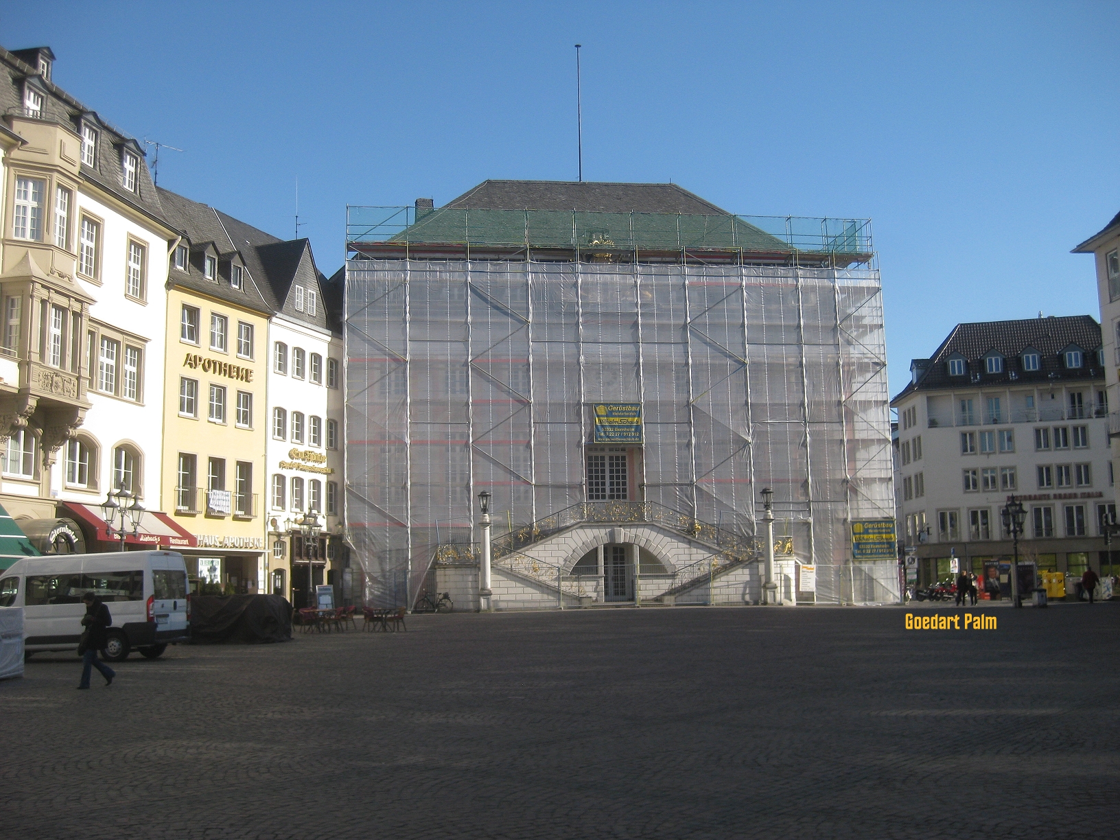 Wrapped Rathaus Bonn Goedart Palm